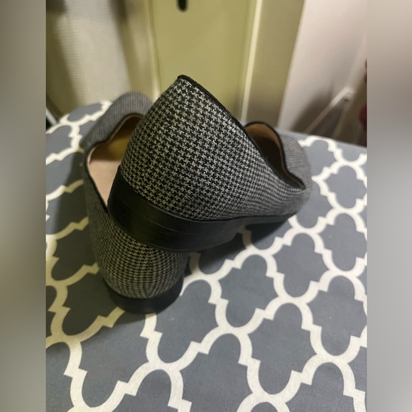 Moving Sale! Cute and Elegant Dressy Shoes - Picture 2 of 6